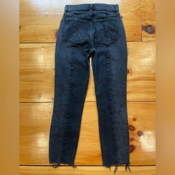 Abercrombie & Fitch Black Cropped Jeans - Picture 6 of 8